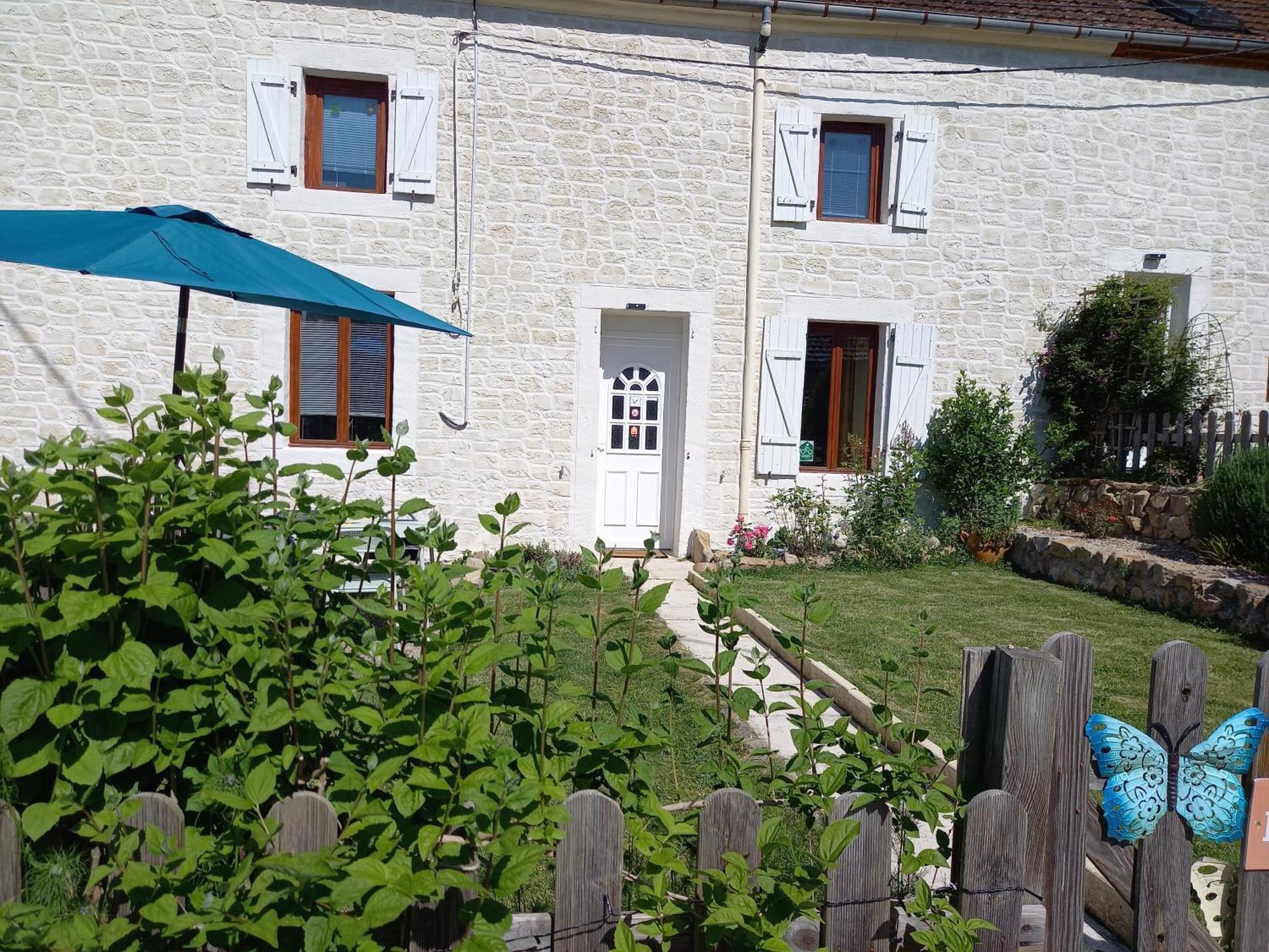 Les Papillons Villa Vrolle Екстериор снимка